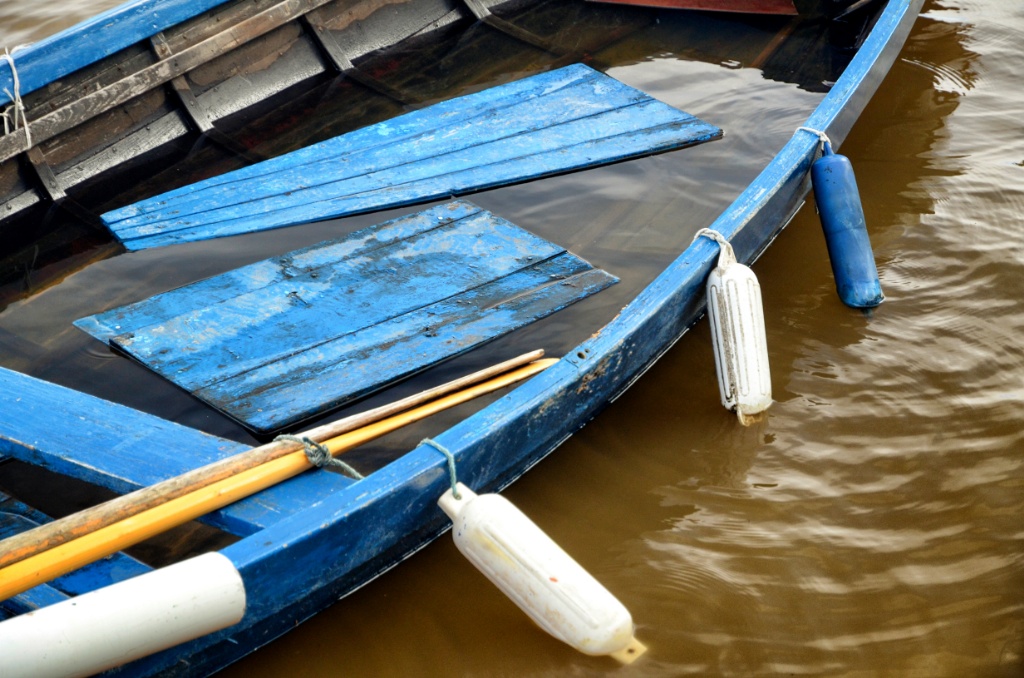 Sinking boat-Gränna-Sweden