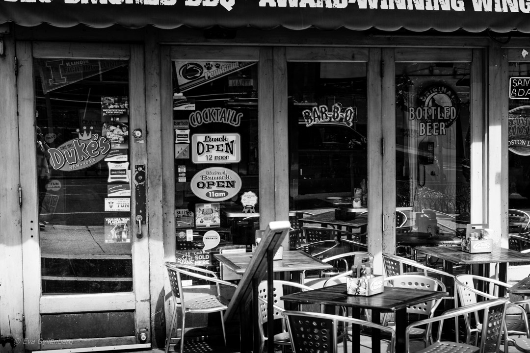 Outdoor dining in Manhattan