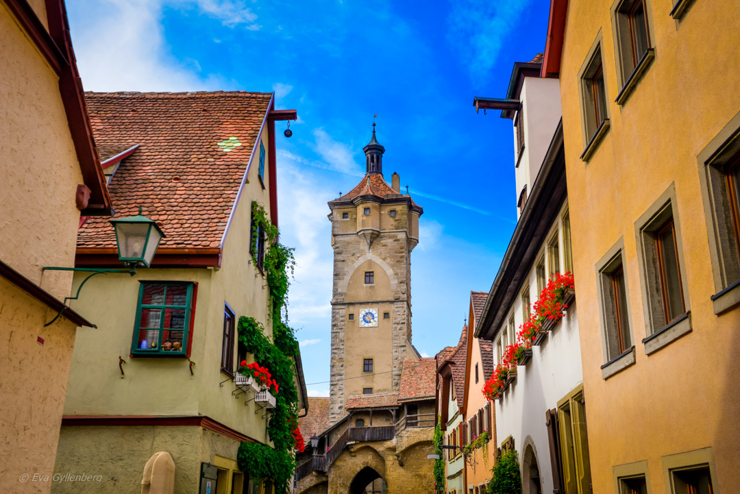 TYska temavägar med vackra Rothenburg od Tauber