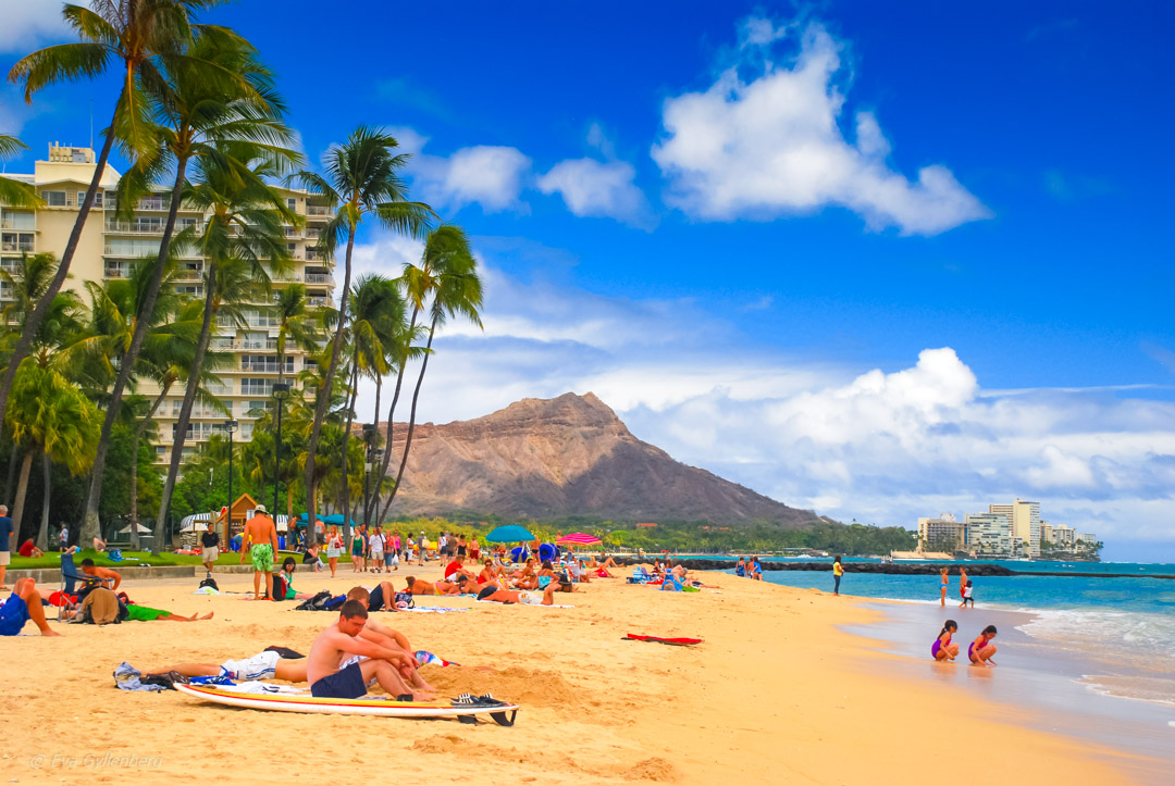 Waikiki - en av alla sevärdheter på Oahu
