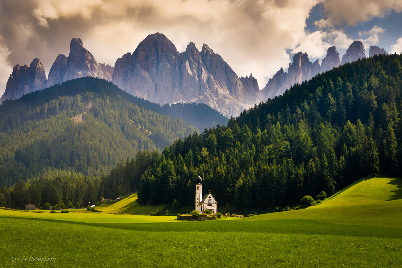 Val Di Funes - Dolomiterna