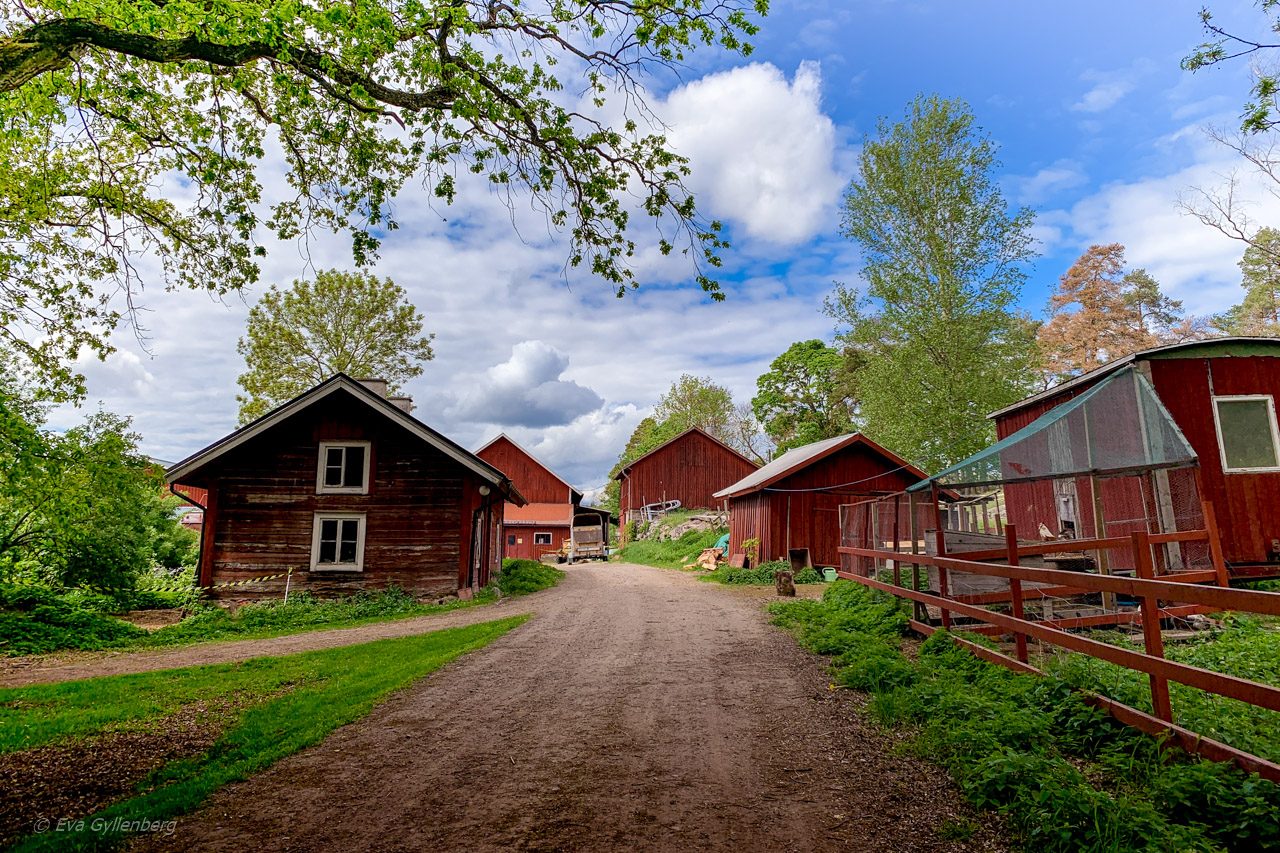 Ösvreta gård