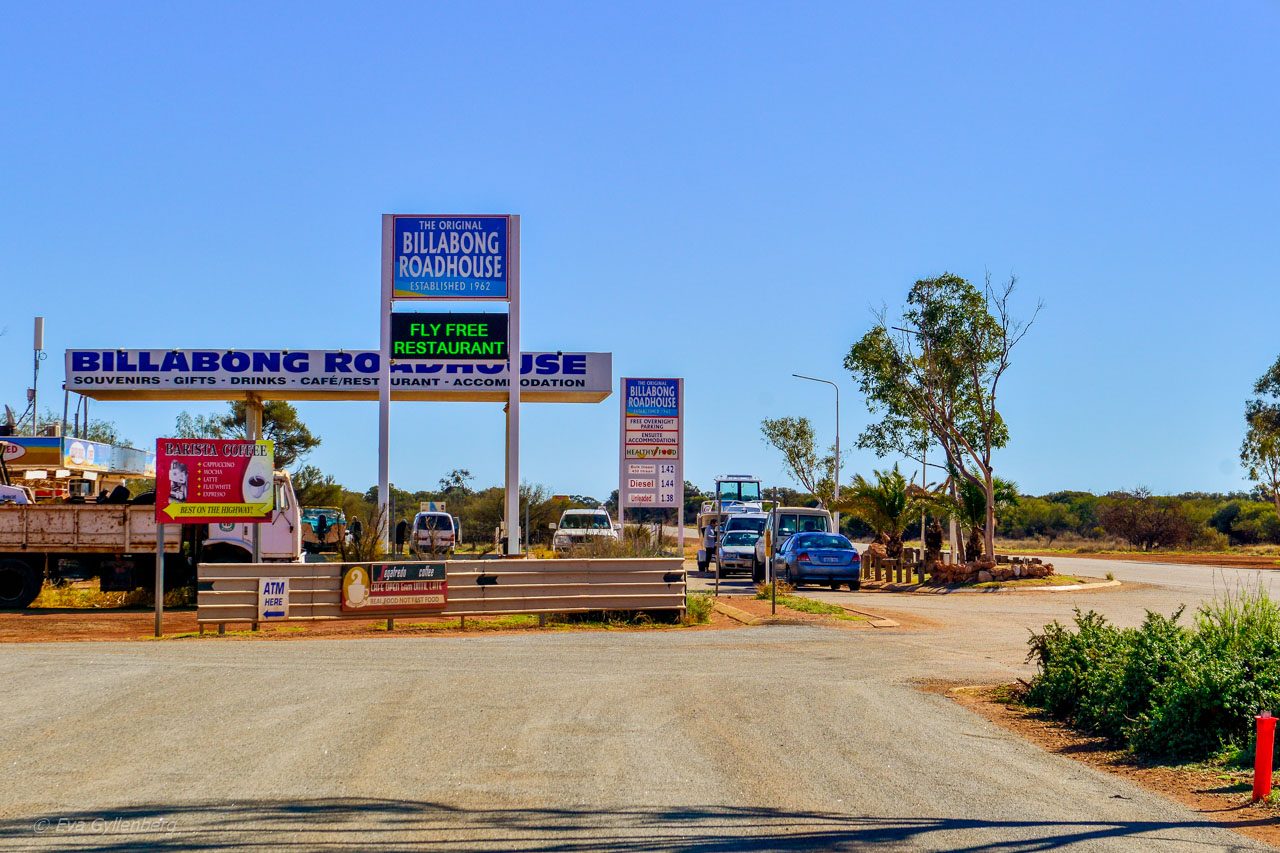 Australien-Bilkörning - Road house
