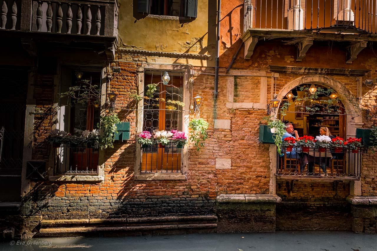 A balcony at a restaurant in Venice