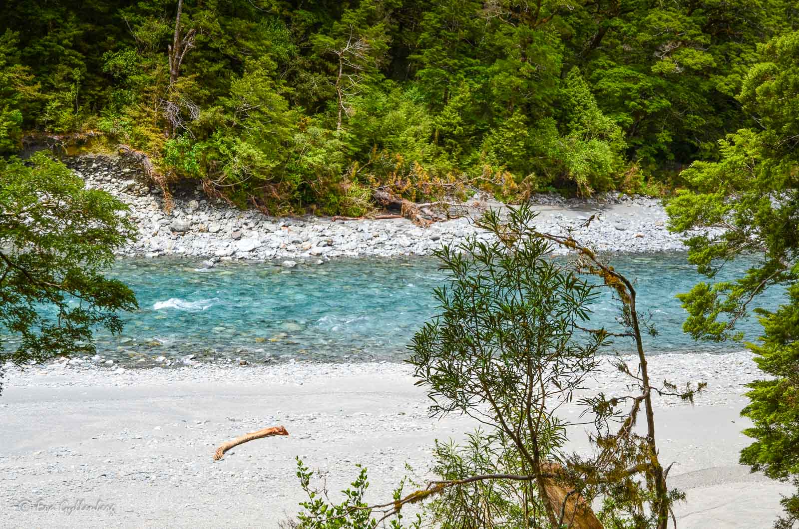 Blått vatten i Mount Aspiring