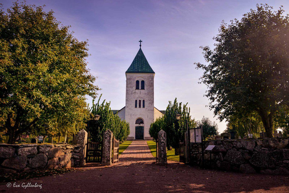 Kyrka utefter Humleslingan