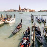 Gondoler i Venedig