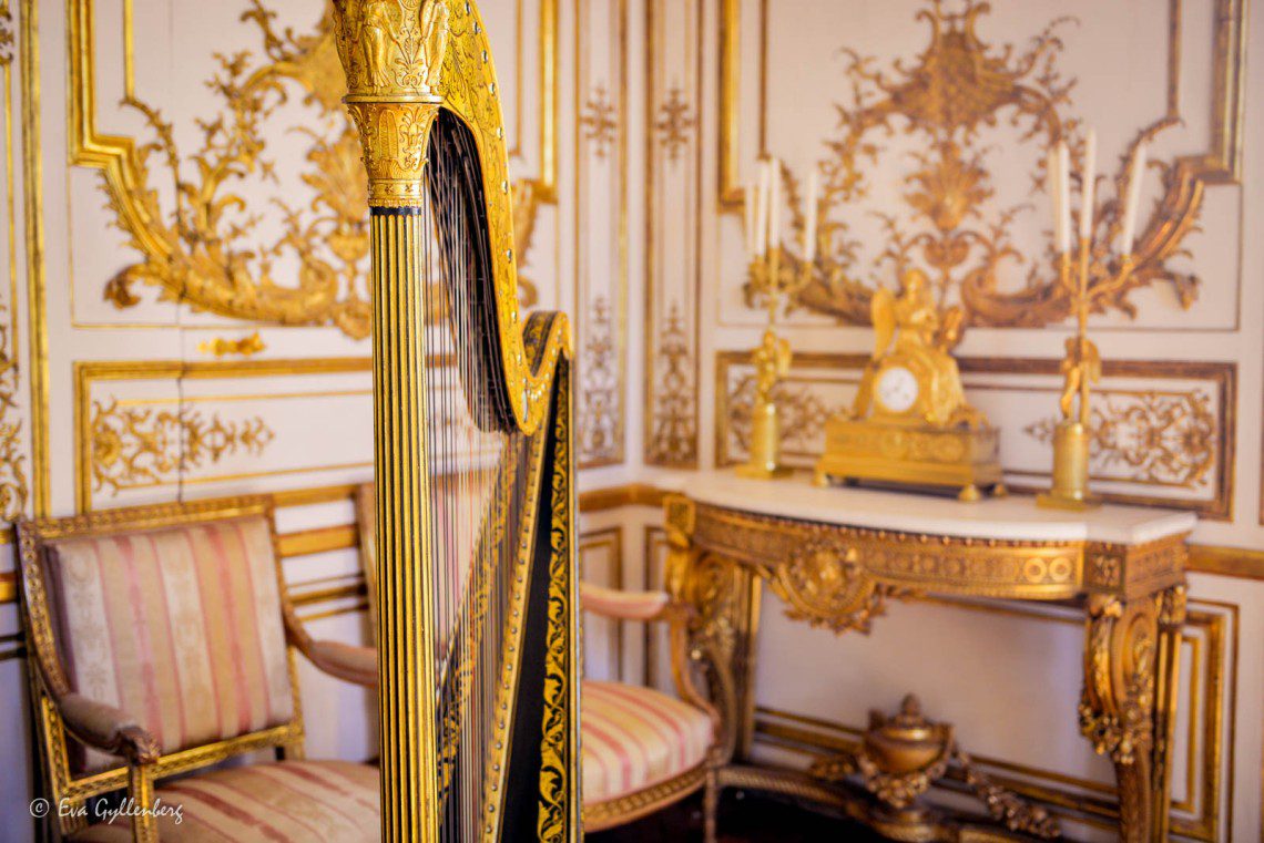 En harpa i slottet Chantilly