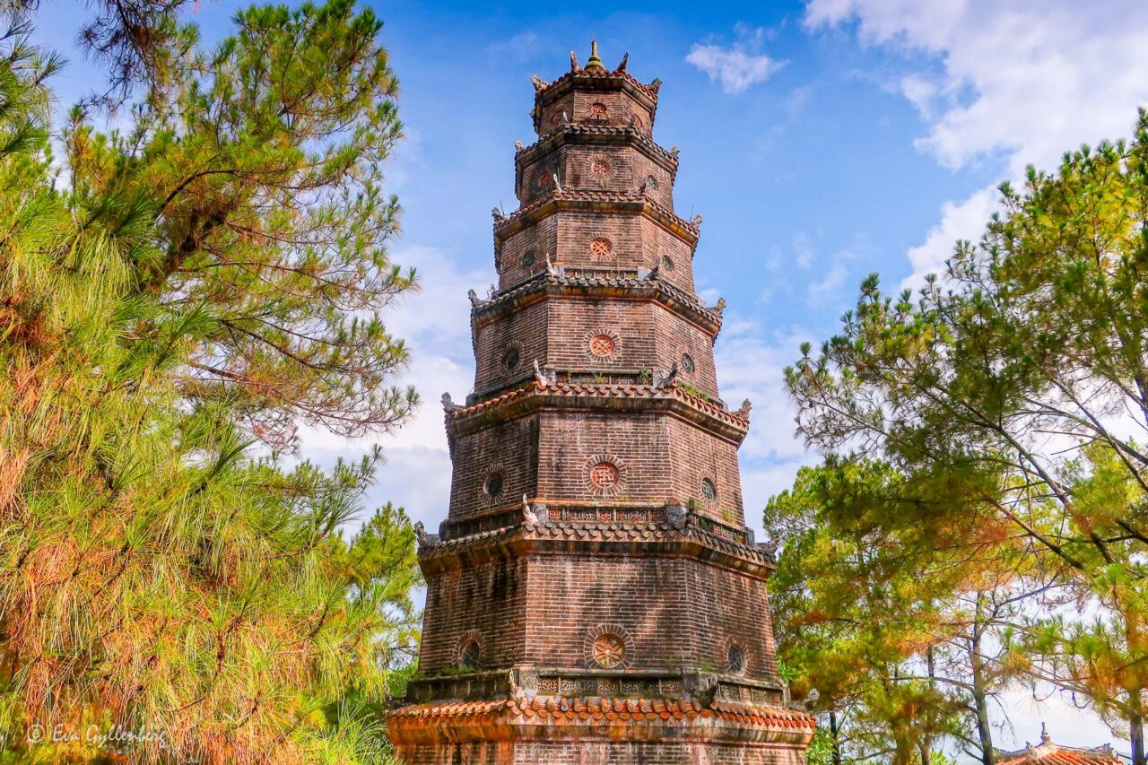 Thien Mu Pagoda - Hue - Vietnam