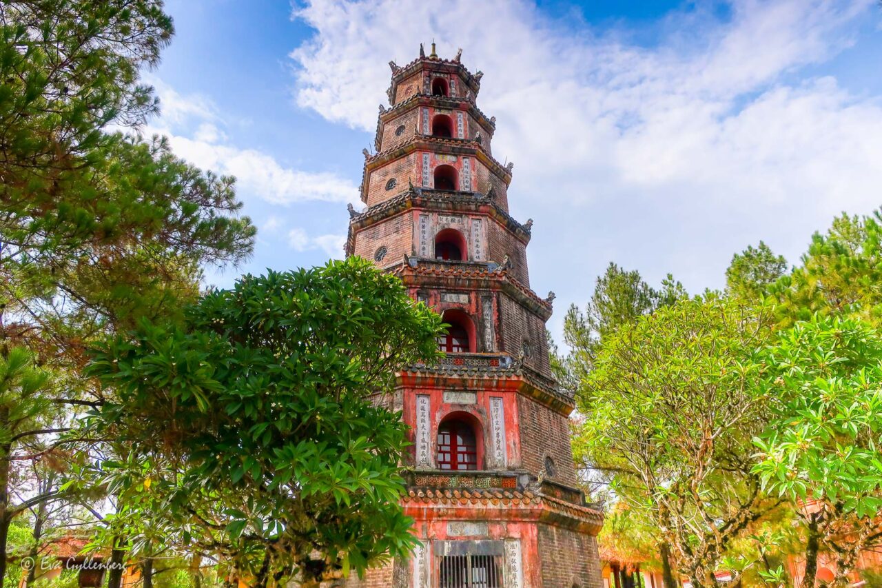 Thien Mu Pagoda - Hue - Vietnam