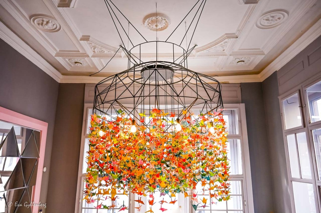 häftig stor lampa med origami