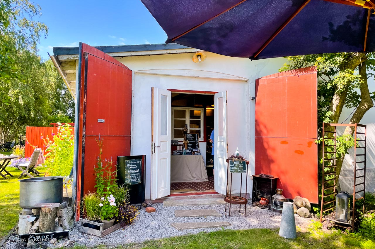 Kullabygdens bakgårds lilla café