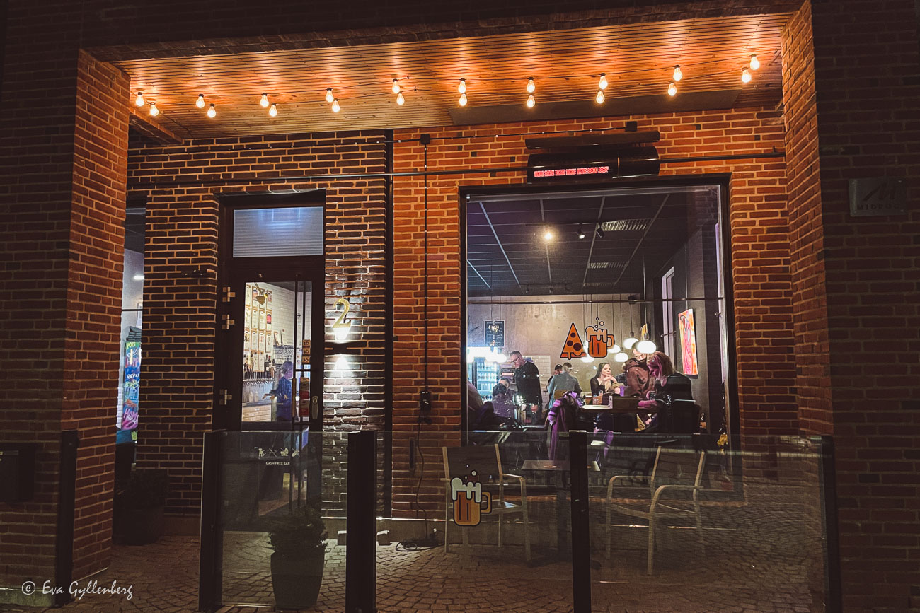 Benchwarmers taproom