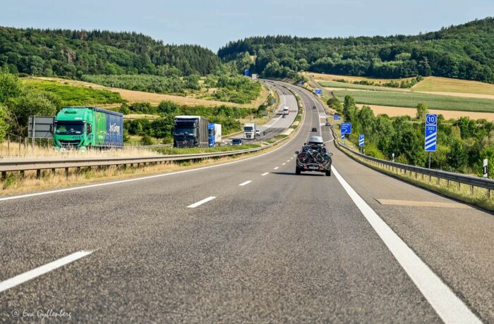 Driving a car on the autobahn