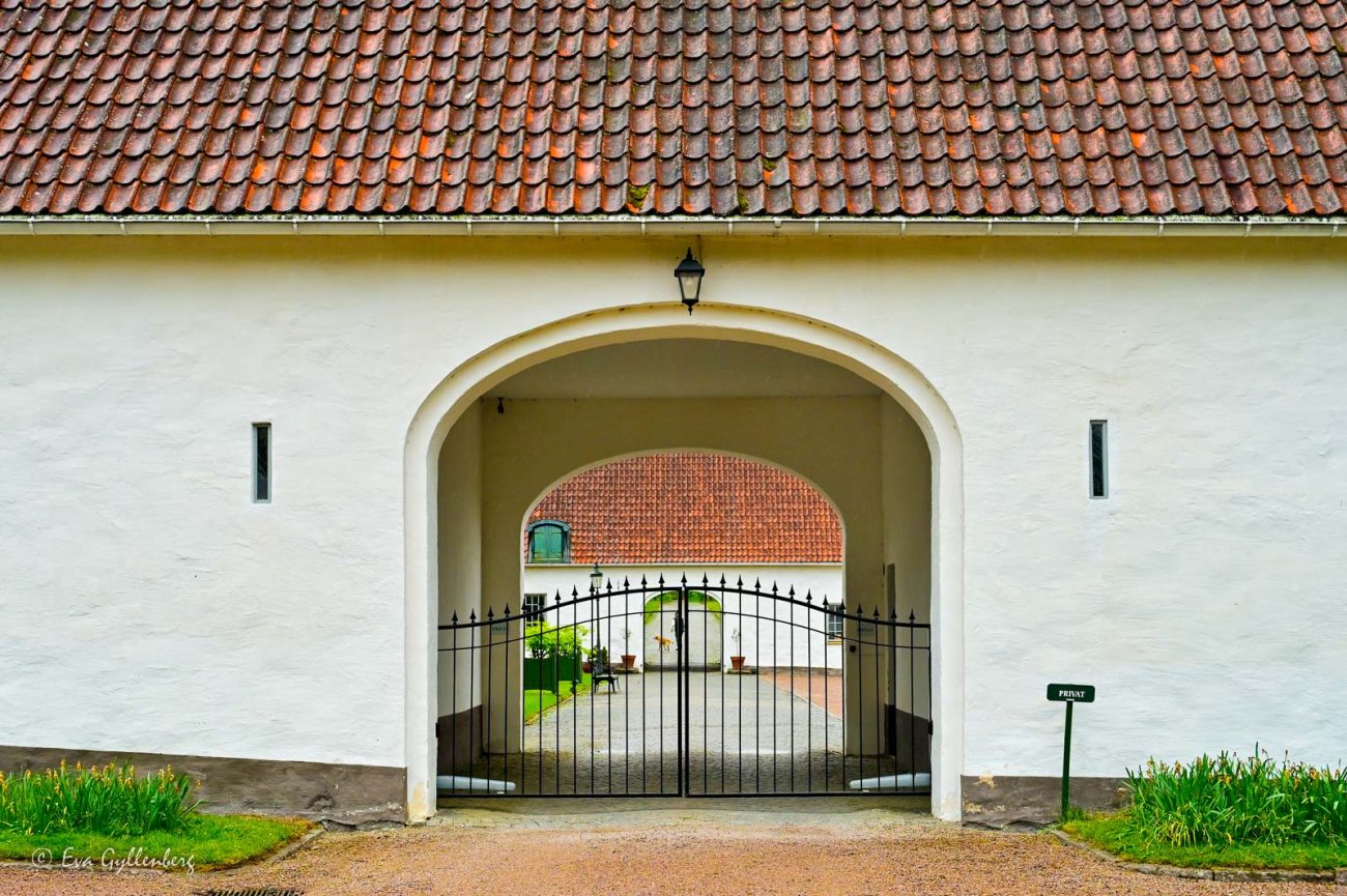 Port in till Maltesholms innergård