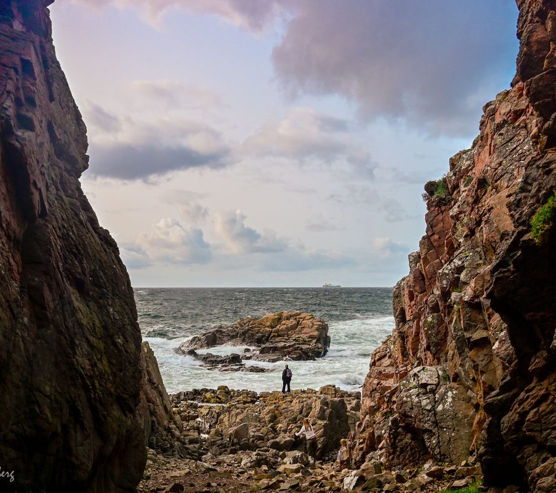 Lahibia Cave