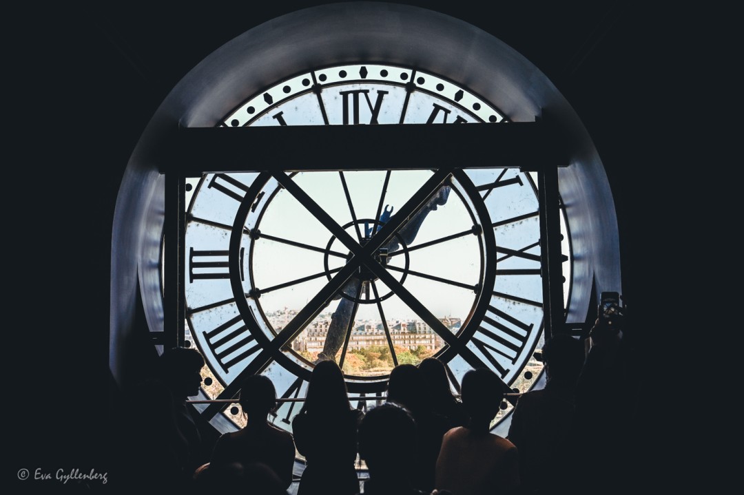 Den kända klockan på Musée d’Orsay är en av alla sevärdheter i Paris

