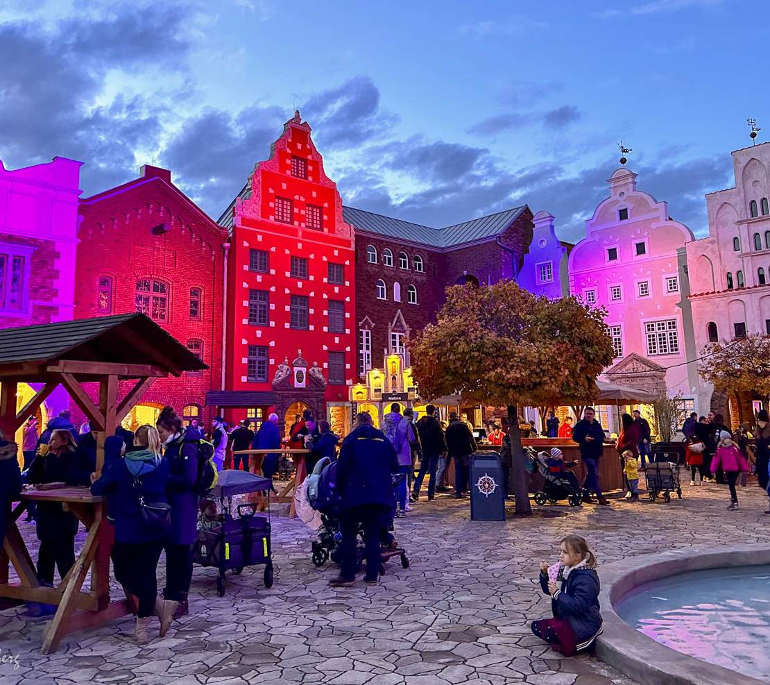 Illuminated facades in Hansa-Park